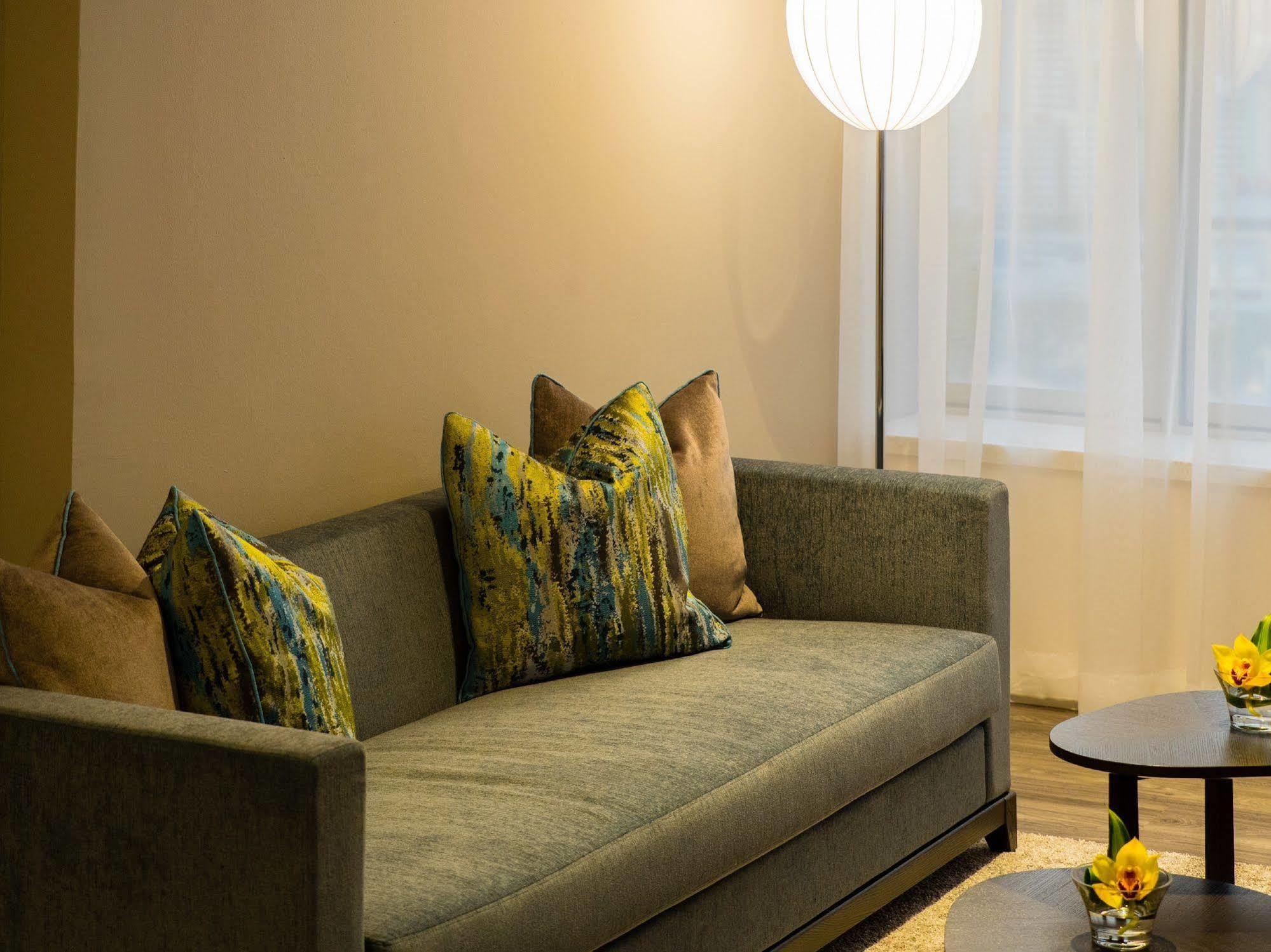 Parkroyal Serviced Suites Singapur Zewnętrze zdjęcie
